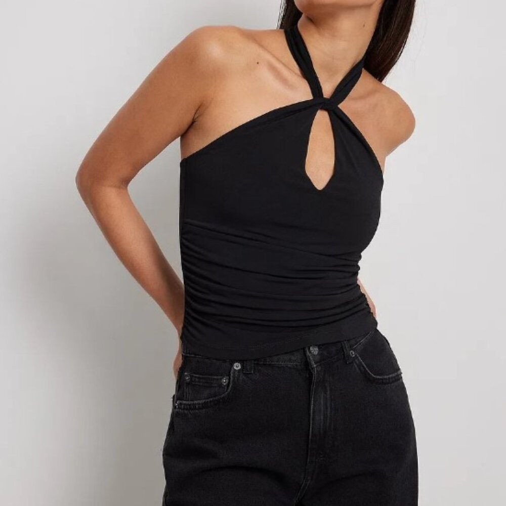 NA-KD Halterneck Top